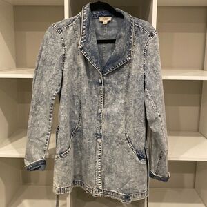 Used, excellent condition: Logo by Lori Goldstein jeans jacket, size M